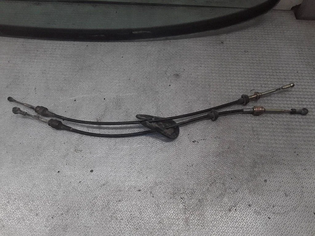 Gear shift cable linkage 96205239