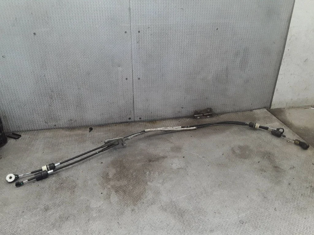 Gear shift cable linkage – Ford Fiesta (2009-2012)
