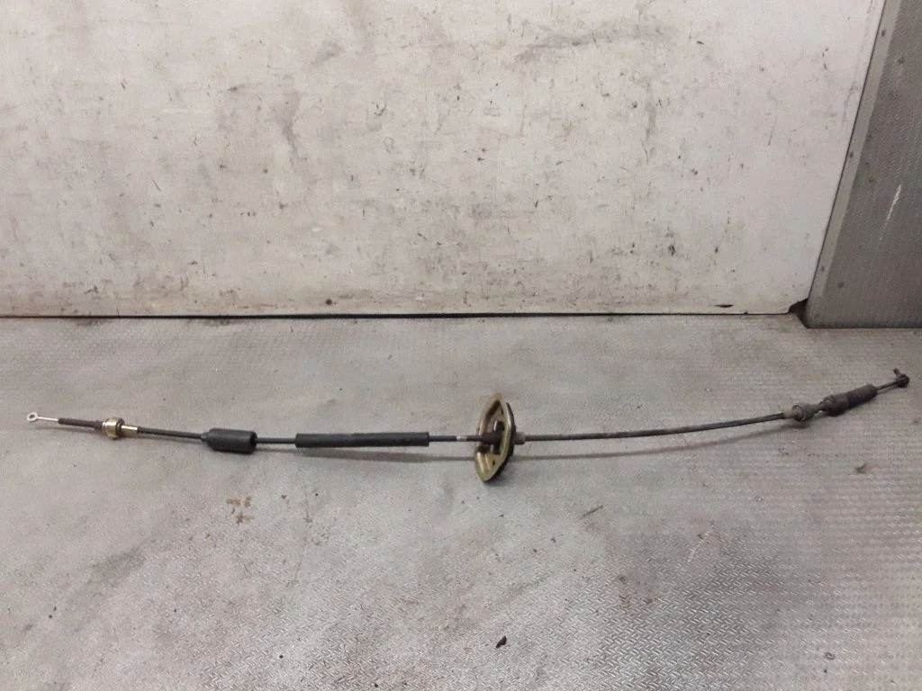 Gear shift cable linkage – Hyundai Santa Fe (2000-2006)