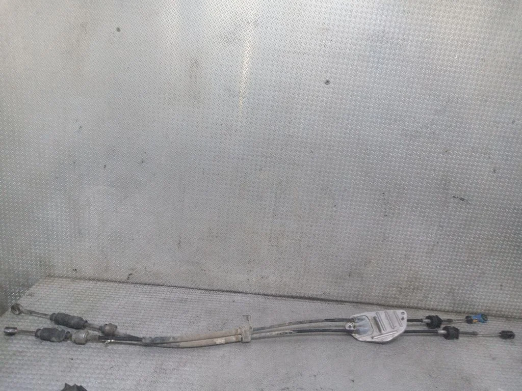 Gear shift cable linkage – Toyota Auris 150 (2006-2012)