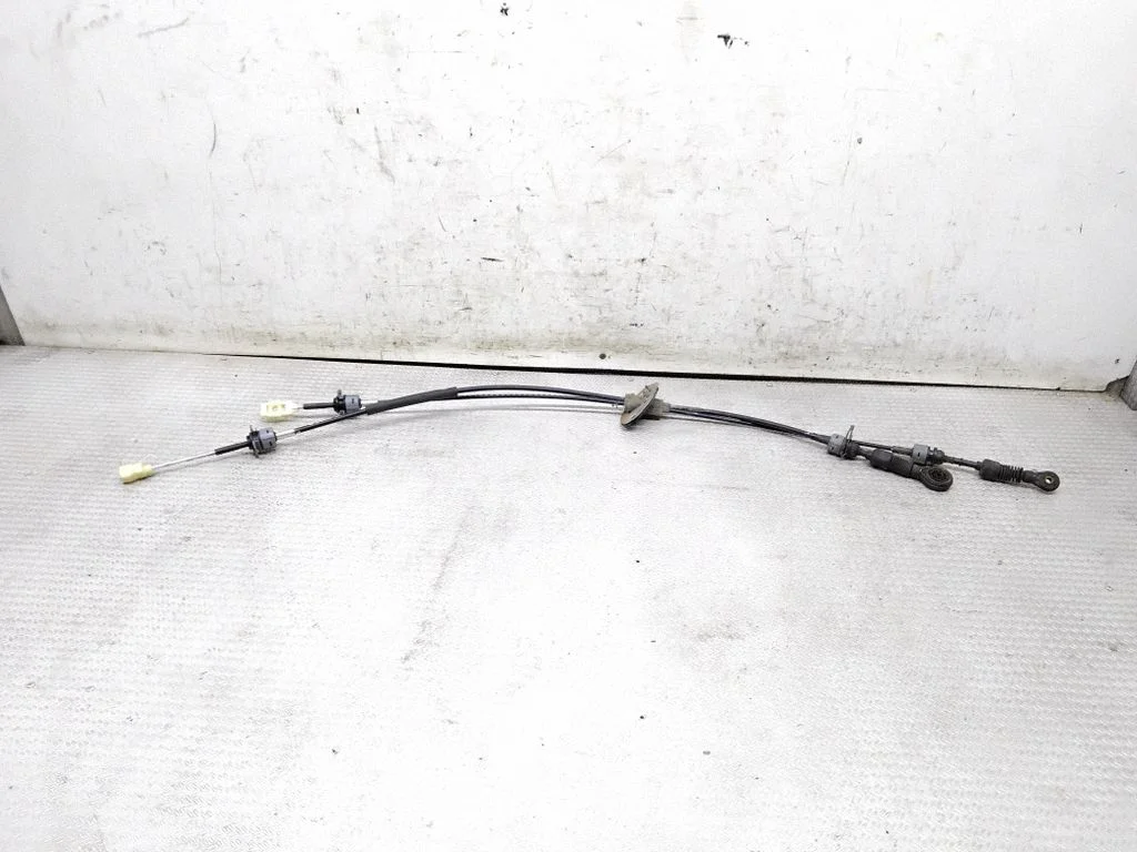 Gear shift cable linkage – Hyundai i30 (2007-2012)