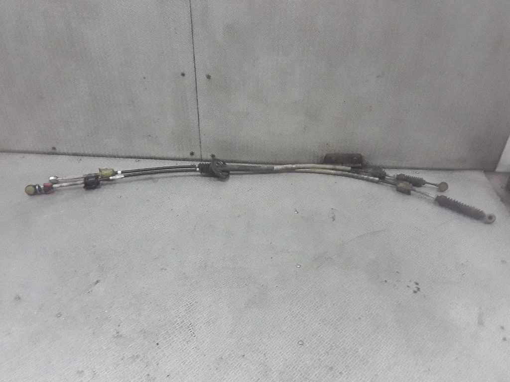 Gear shift cable linkage – Mazda 3 I (2003-2006)