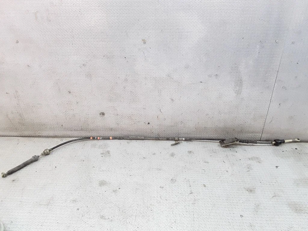 Pārnesumu pārslēgšanas trose – Pontiac Vibe (2003-2008)