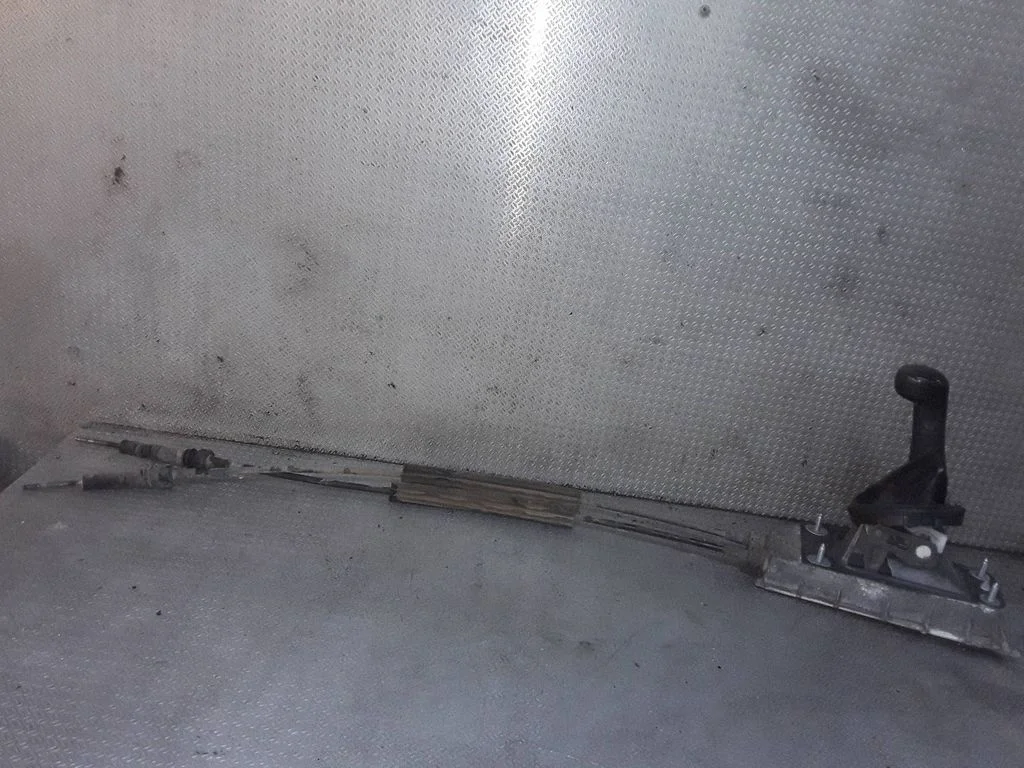 Gear selector mechanism – Skoda Roomster (5J) (2006-2015)