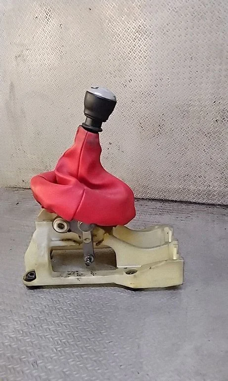 Gear selector mechanism – KIA Picanto (2004-2011)