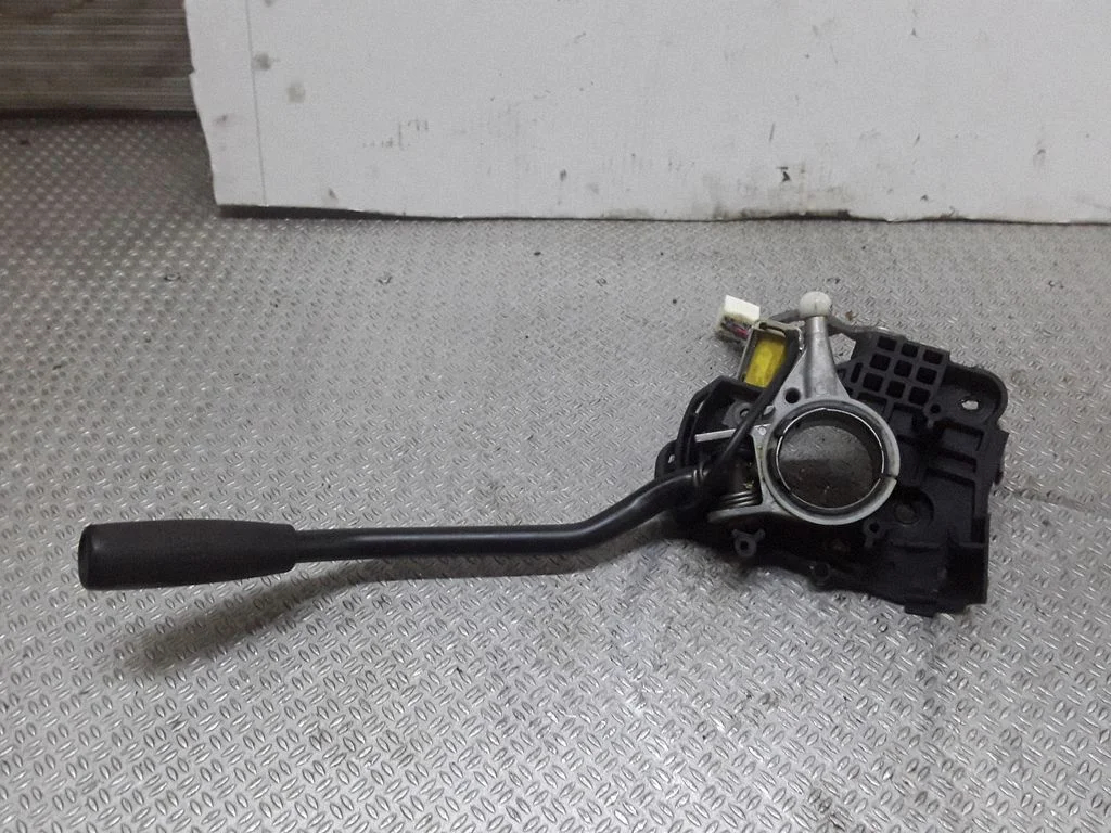 Gear selector mechanism – Ford Maverick (2001-2007)