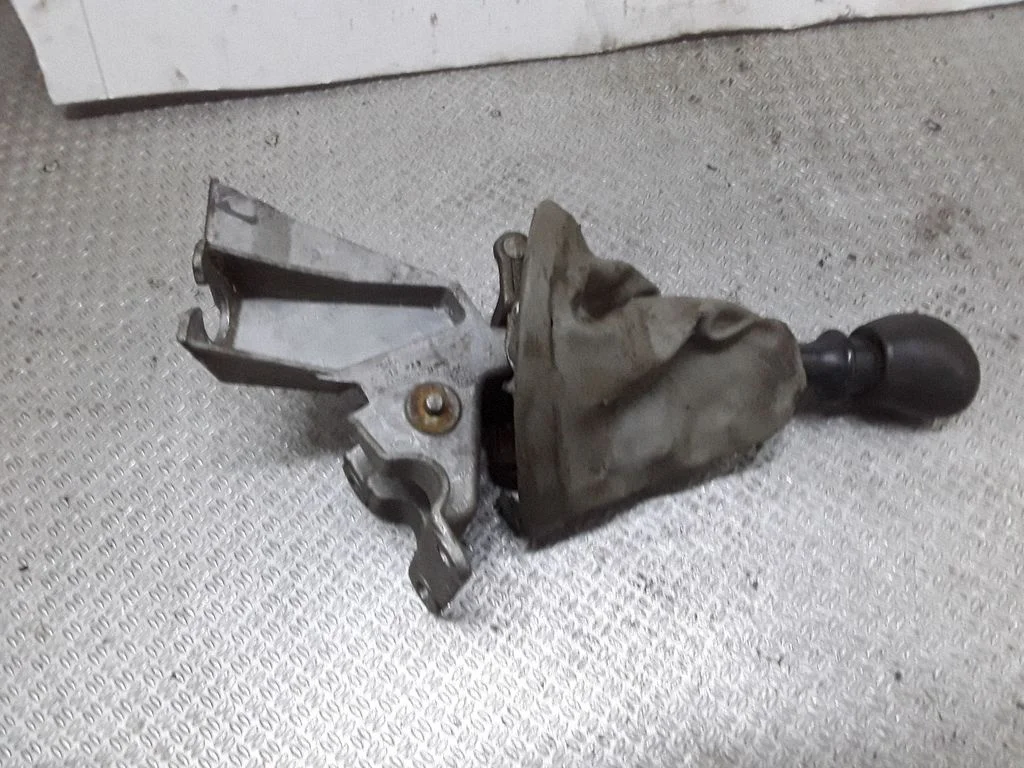 Gear selector mechanism – Opel Movano A (1998-2010)