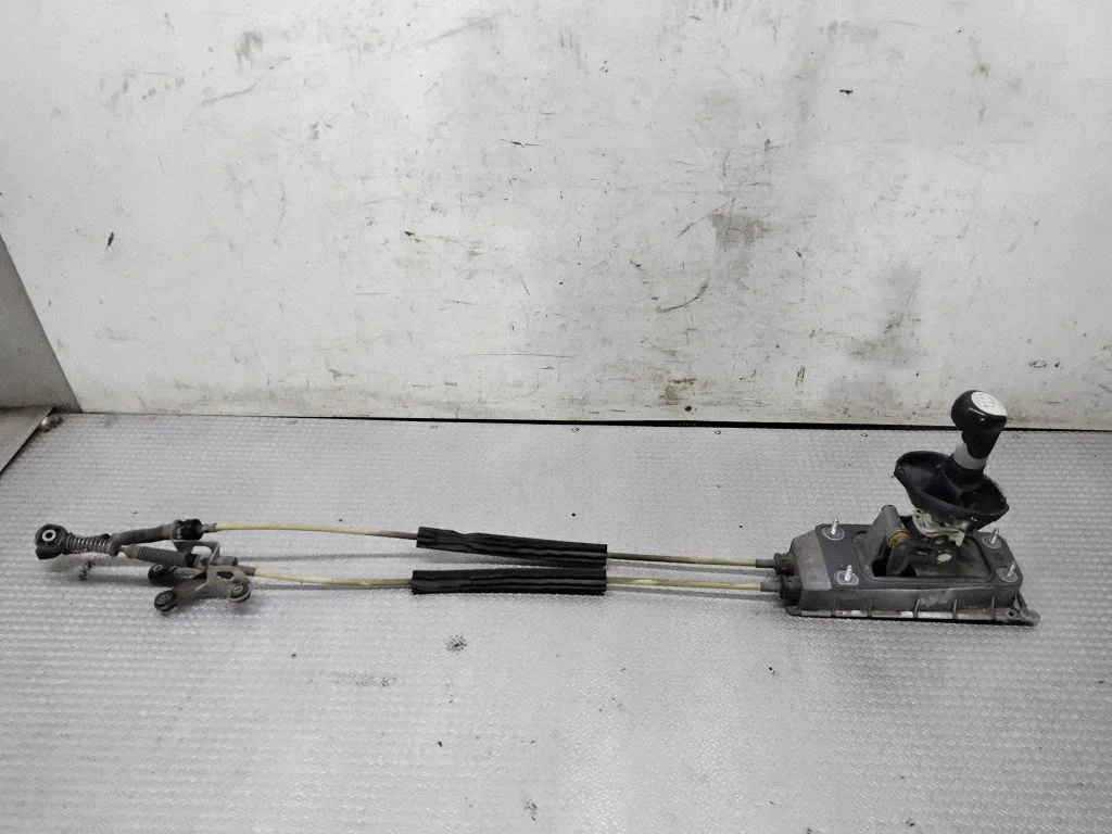 Gear selector mechanism – Skoda Roomster (5J) (2006-2015)