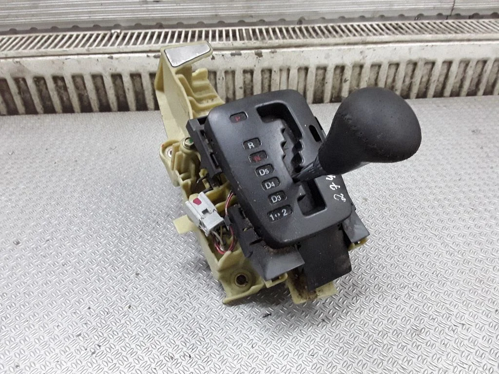 Gear selector mechanism – Acura MDX II (2007-2013)