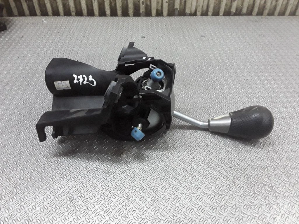 Gear selector mechanism – Honda FR-V (2004-2009)