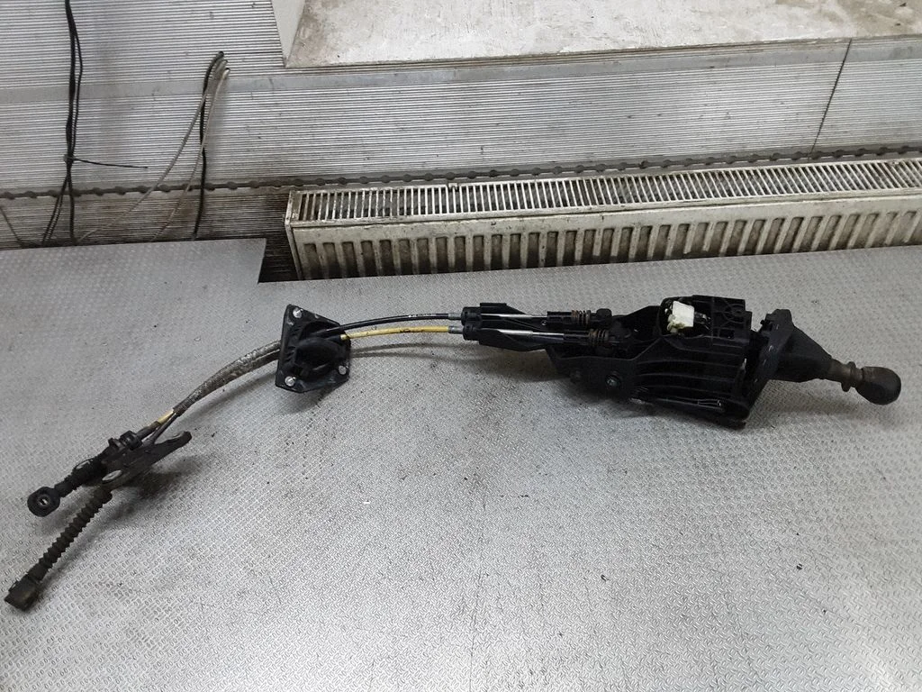 Gear selector mechanism – Volkswagen Crafter (2017-)