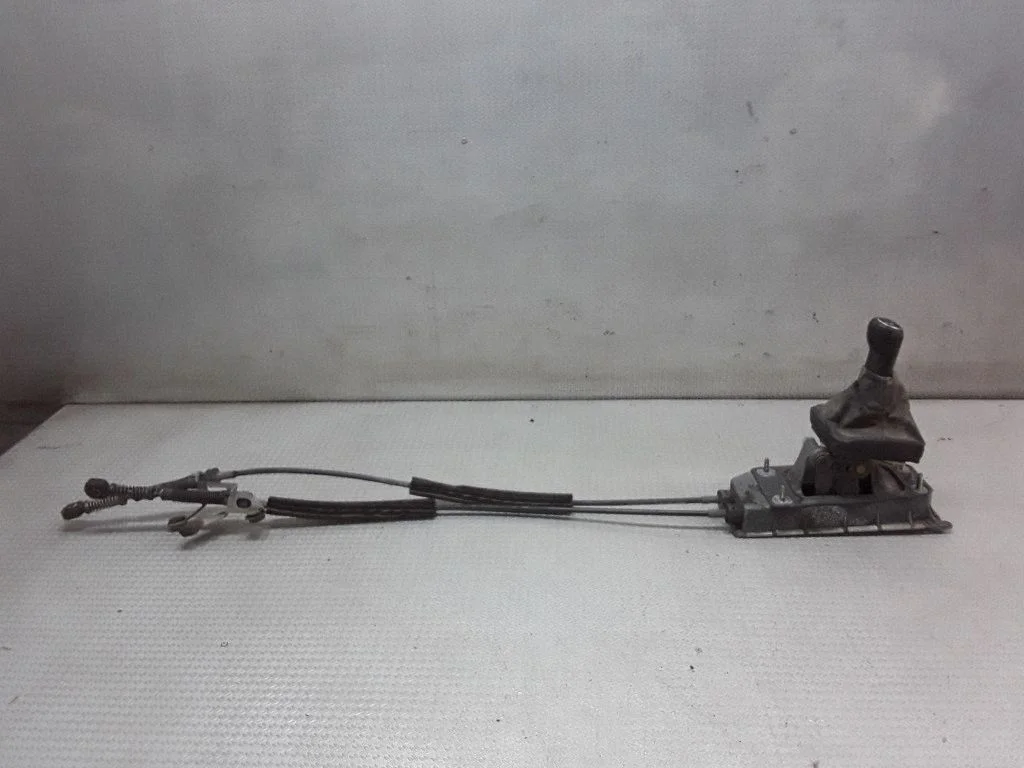 Gear selector mechanism – Volkswagen Polo (2002-2005)