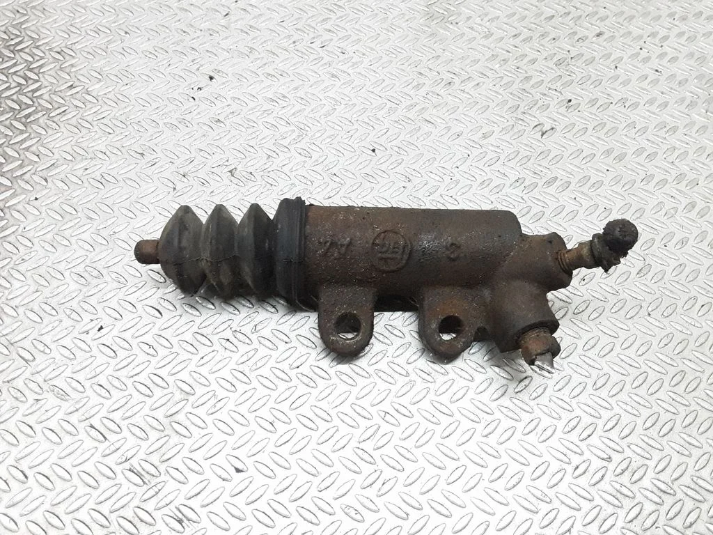 Siduri töösilinder – Toyota RAV 4 (XA30) (2006-2016)