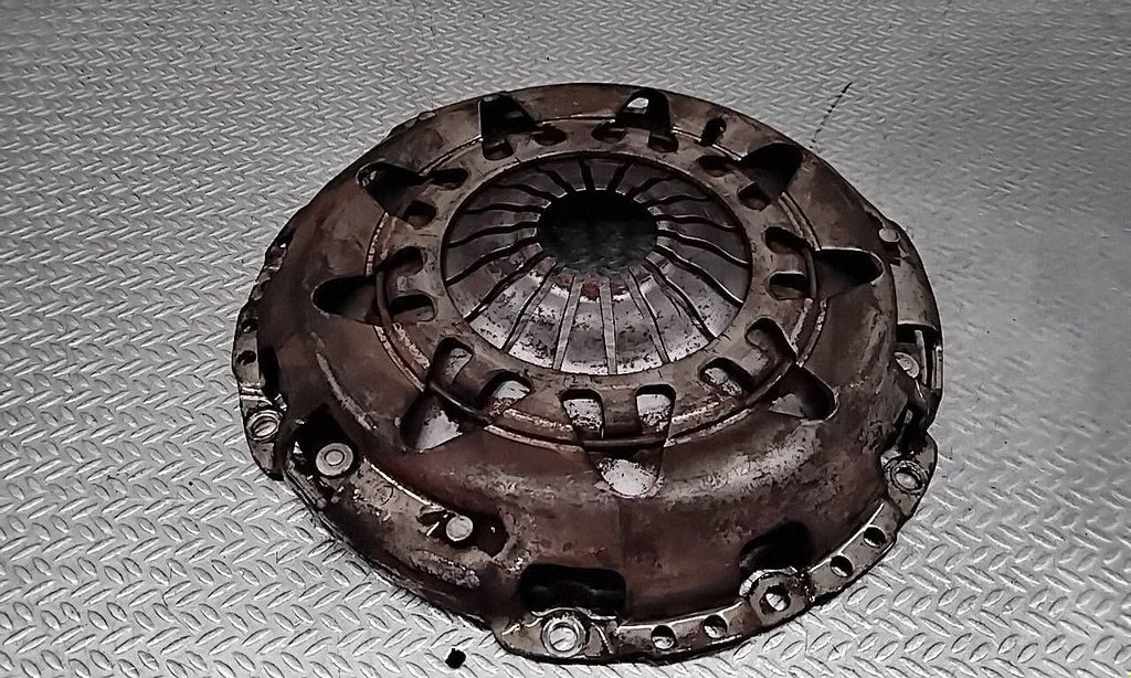 Pressure plate – Volkswagen Jetta VI (2011-2018)
