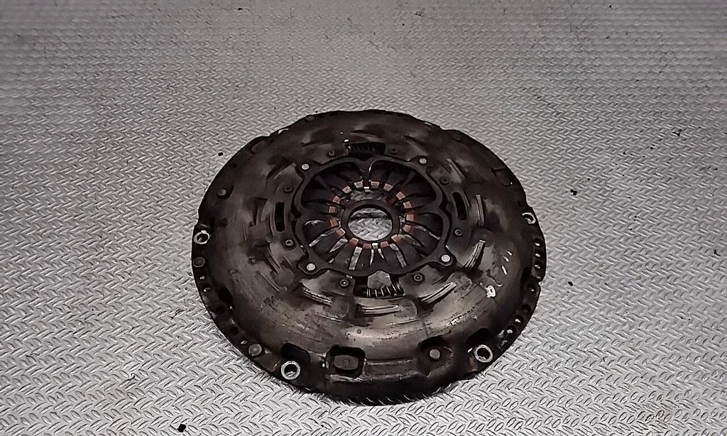 Pressure plate – Toyota Avensis T270 (2009-2012)