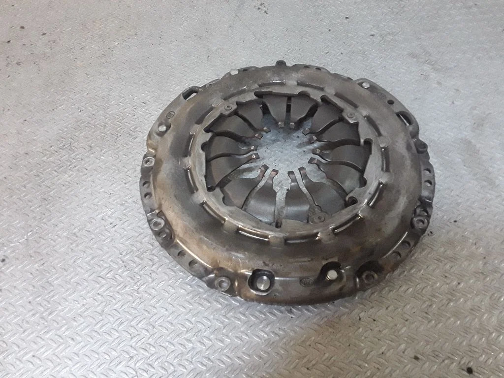 Pressure plate – Nissan Qashqai (2006-2010)