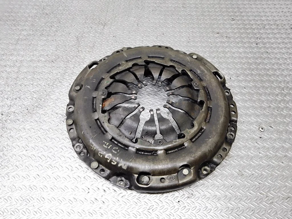 Pressure plate – Renault Megane II (2002-2005)