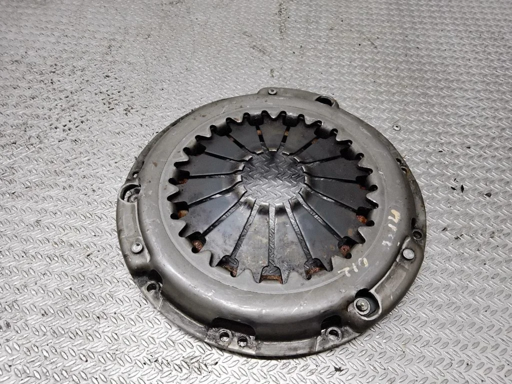 Siduri survekorv CEVO03 – Mitsubishi Carisma (2000-2004)