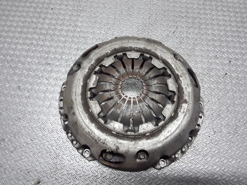 Pressure plate – Volkswagen Golf Plus (2005-2013)