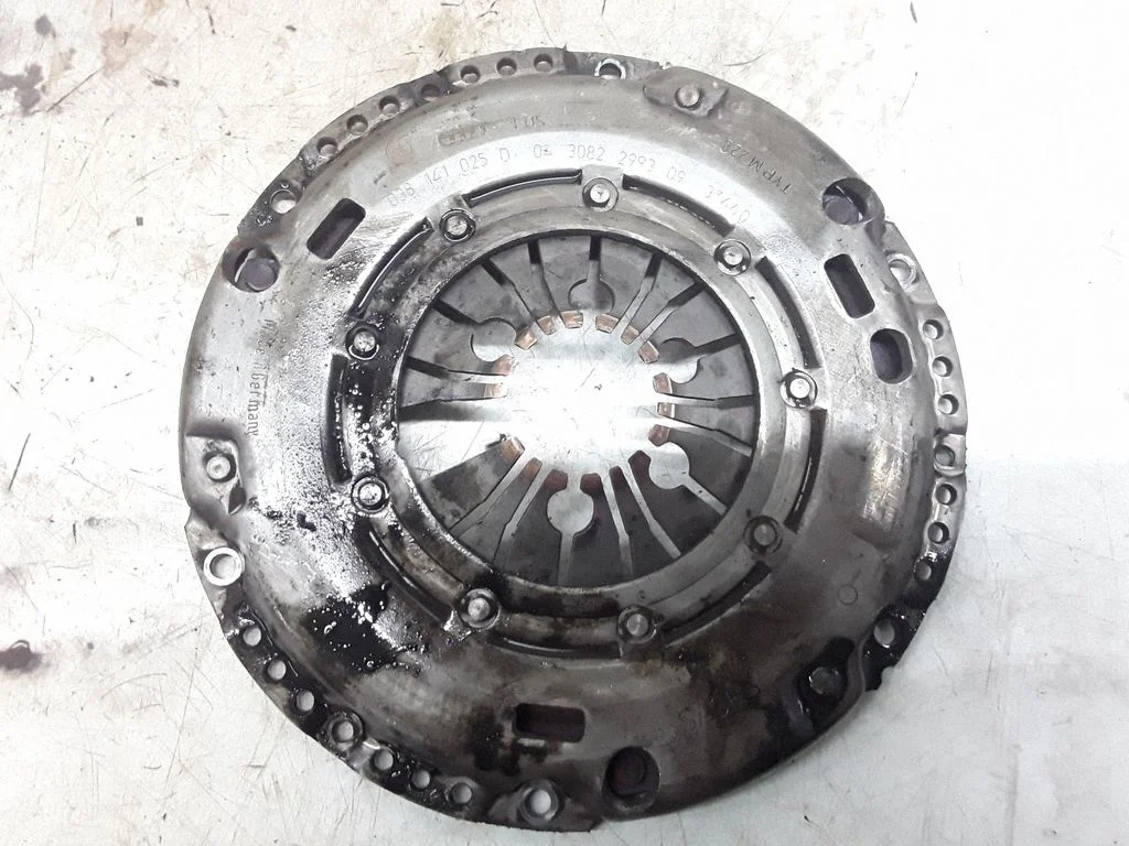 Pressure plate – Volkswagen Golf IV (1998-2005)