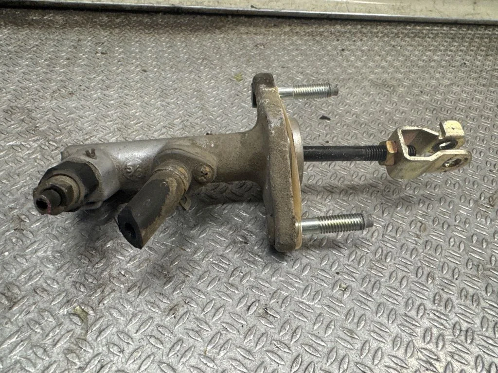 Clutch master cylinder – Honda Jazz (2002-2008)