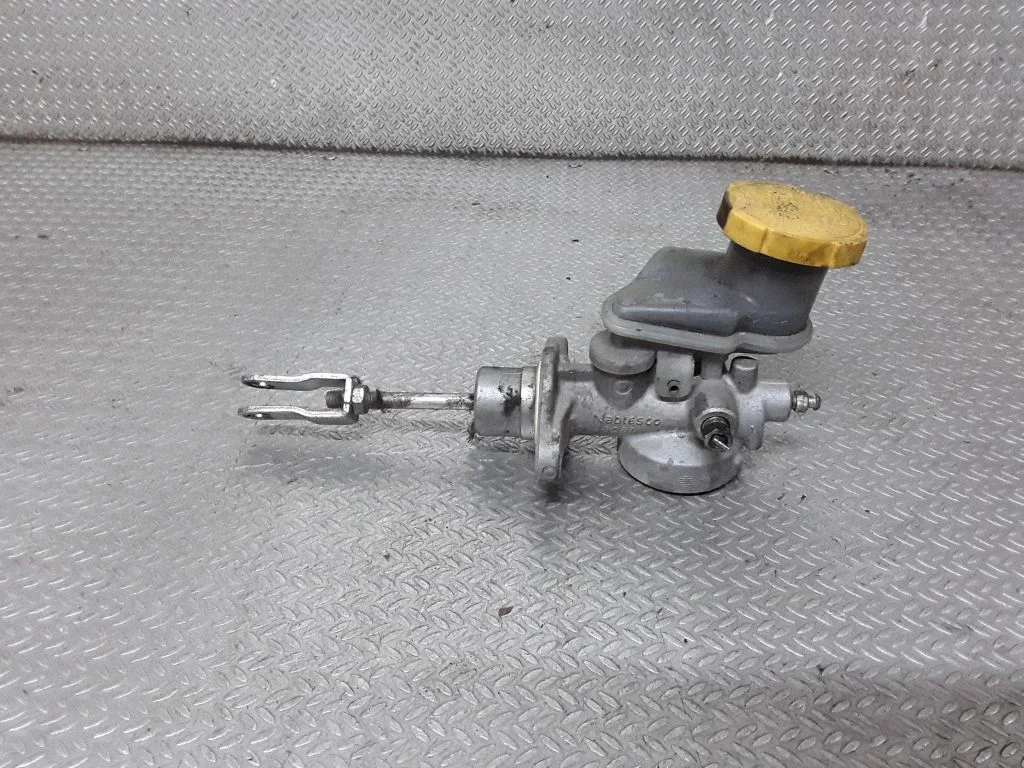 Clutch master cylinder – Subaru Forester SH (2008-2013)