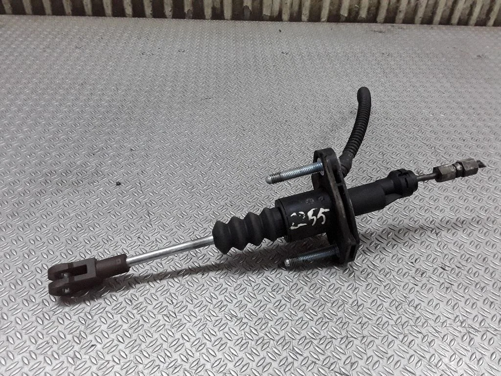 Clutch master cylinder – Honda Jazz (2002-2008)