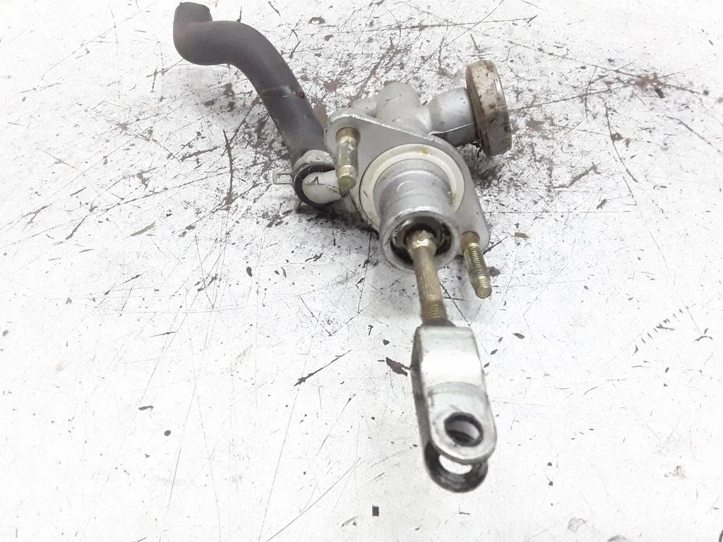 Siduri peasilinder – Nissan Almera N16 (2000-2010)