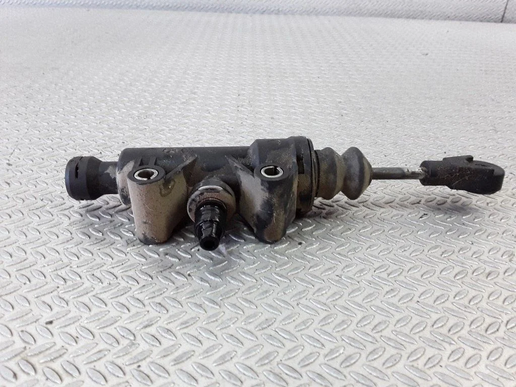 Siduri peasilinder – Mercedes-Benz Vito Viano W639 (2003-2014)