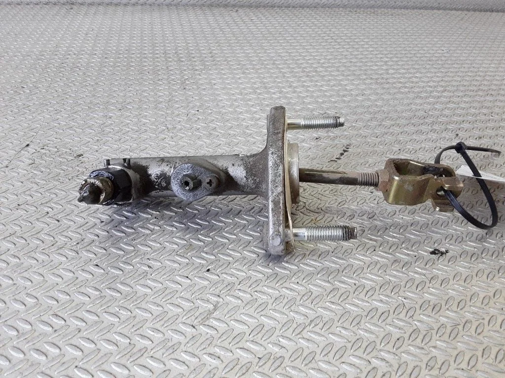 Clutch master cylinder – Honda Jazz (2002-2008)