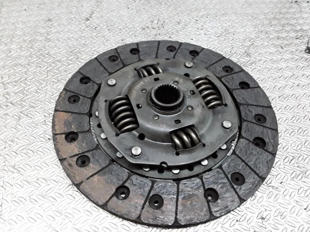 Clutch pressure plate – Volkswagen Golf IV (1998-2005)