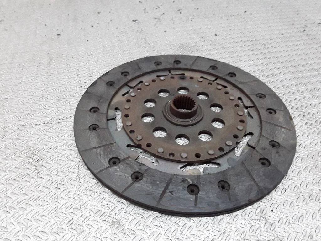 Clutch pressure plate – Ford Mondeo Mk III (2000-2007)