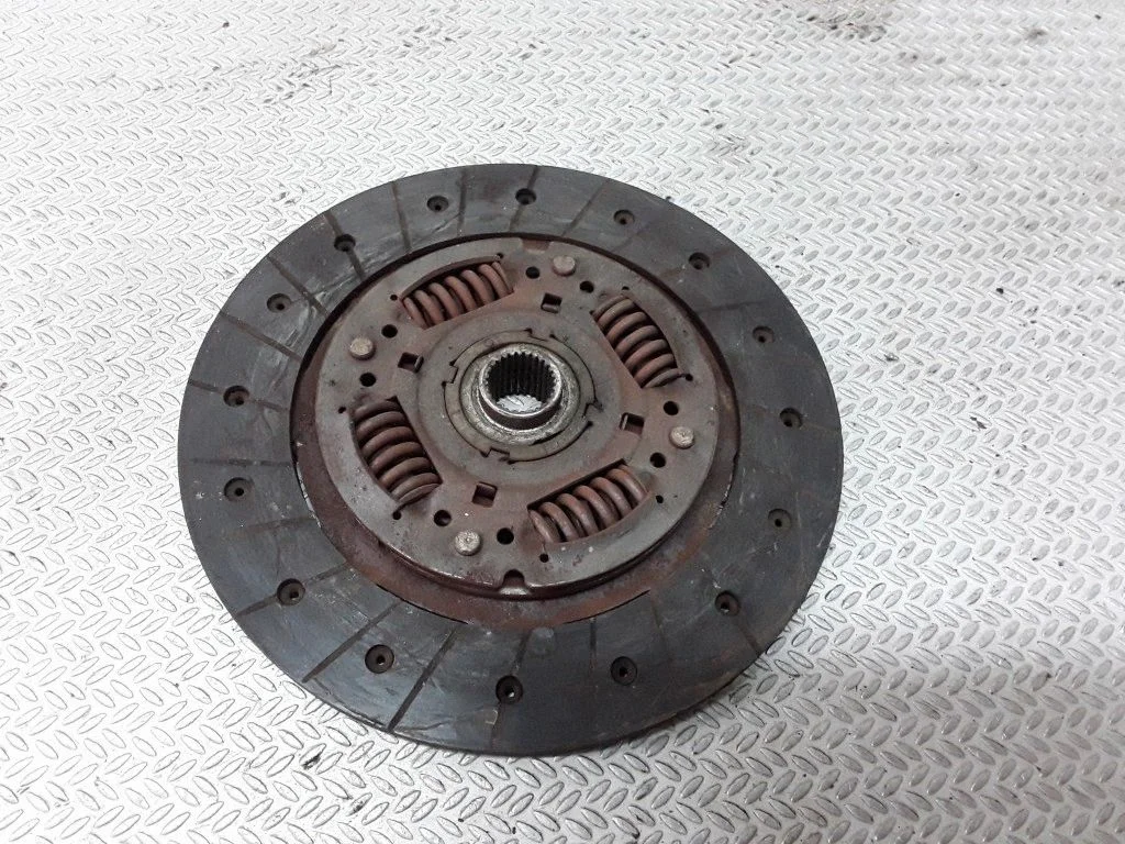 Clutch pressure plate – Volkswagen Golf III (1992-1997)