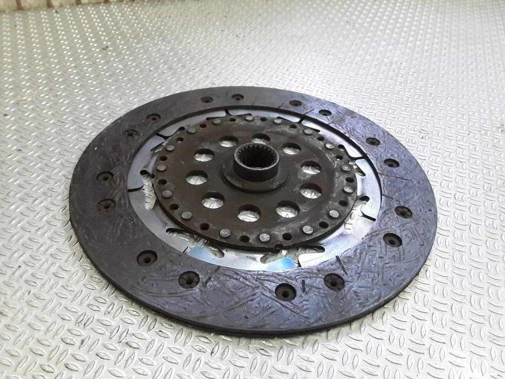 Clutch pressure plate – Ford Mondeo Mk III (2000-2007)