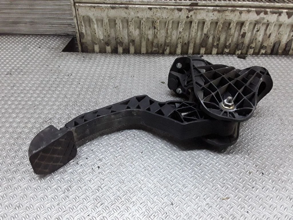 Siduripedaal – Seat Toledo II (1M) (1998-2006)