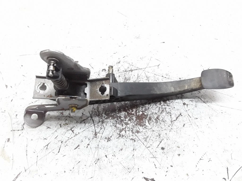 Clutch pedal – Renault Megane II (2002-2005)
