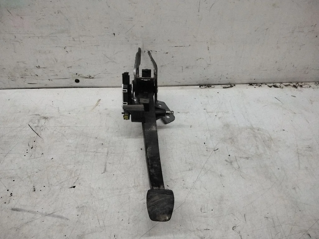 Clutch pedal – Renault Scenic II -  Grand scenic II (2006-2009)