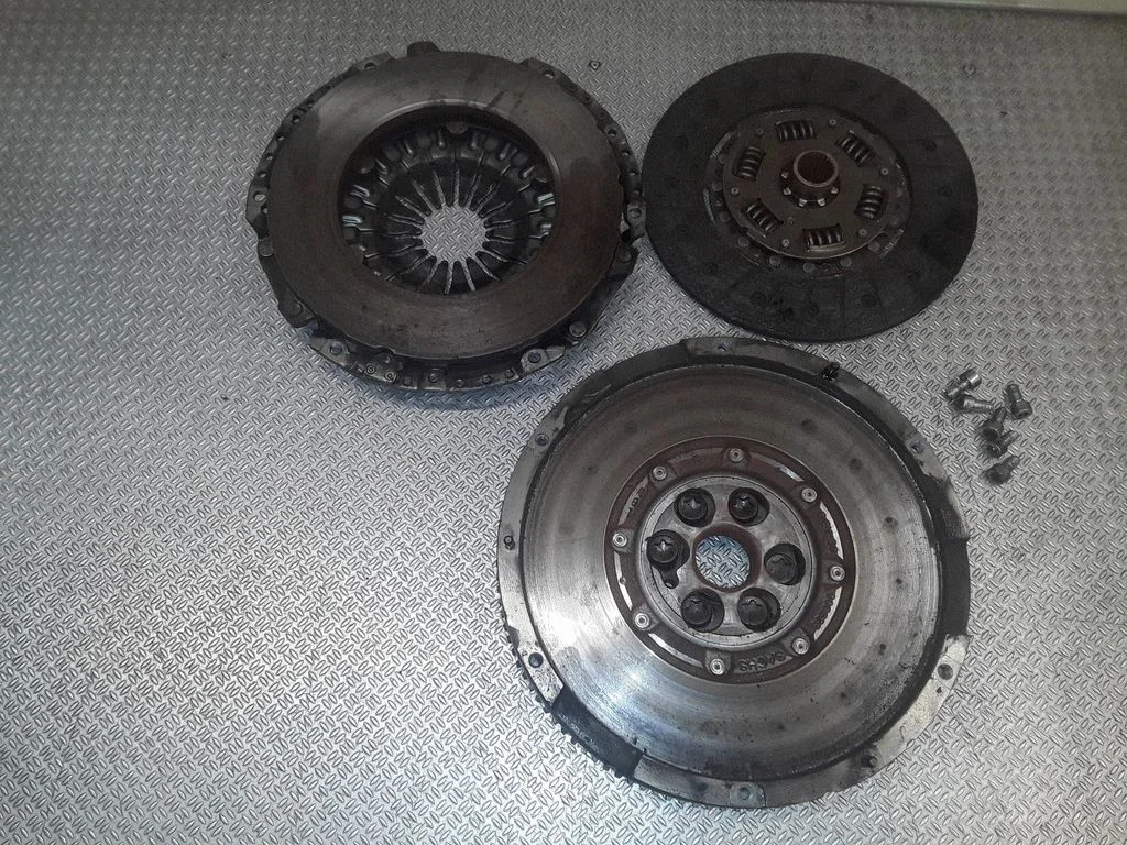 Clutch set kit – Opel Insignia A (2008-2017)