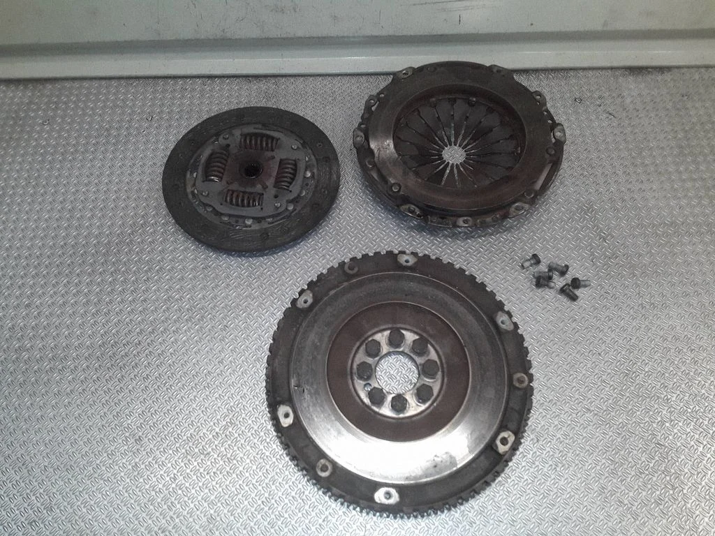Clutch set kit – Citroen C5 (2008-2016)