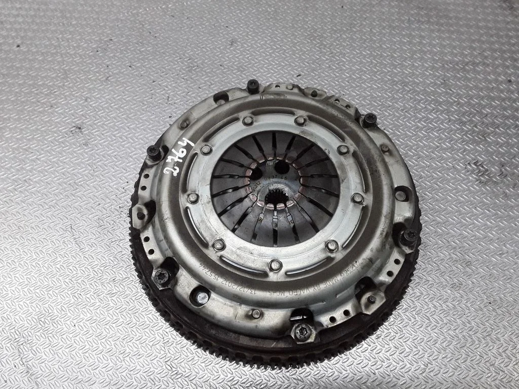 Clutch set kit – Volvo S60 (2001-2004)