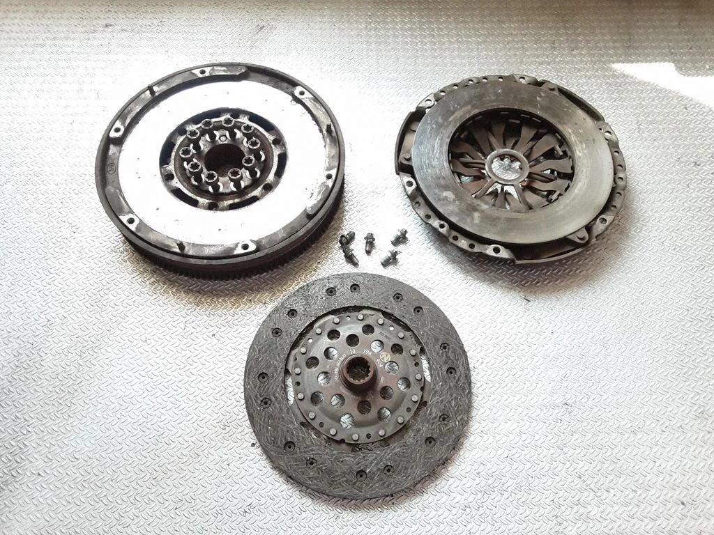 Sidurikomplekt – Saab 9-3 Ver2 (2003-2007)