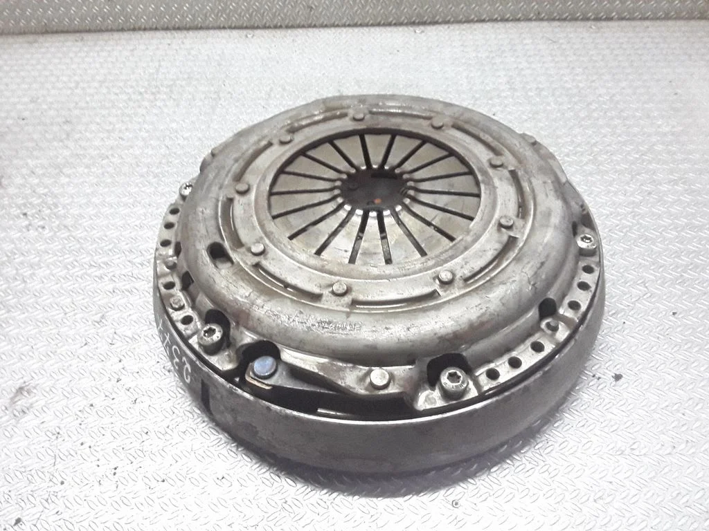 Clutch set kit – Mazda 3 I (2003-2006)