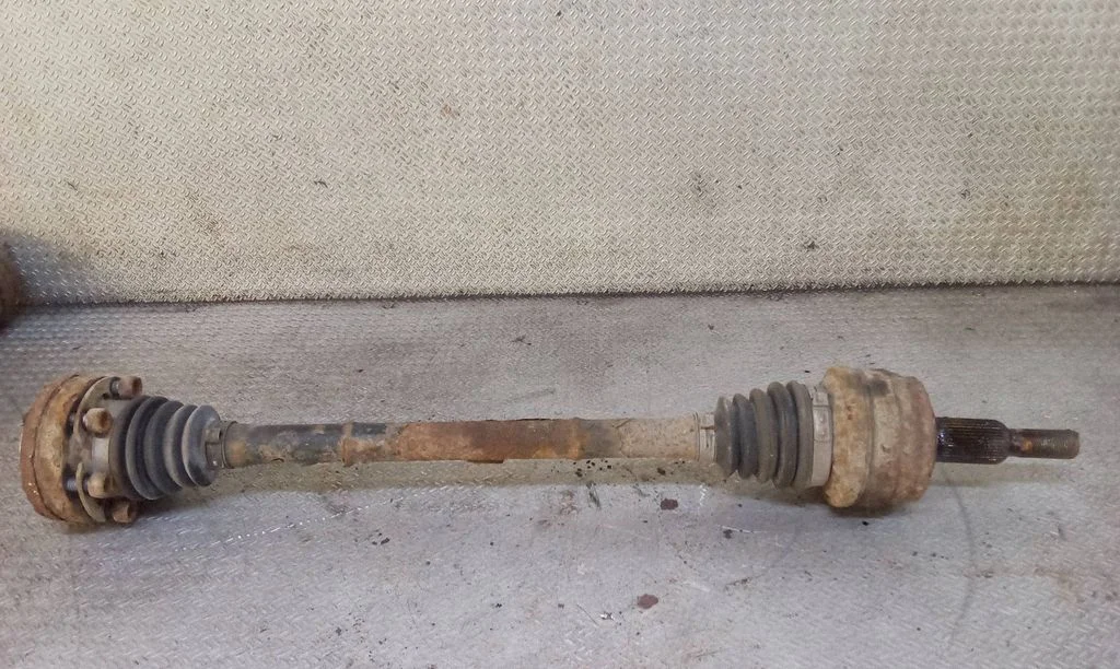 Rear driveshaft – Volkswagen Transporter - Caravelle T5 (2003-2015)