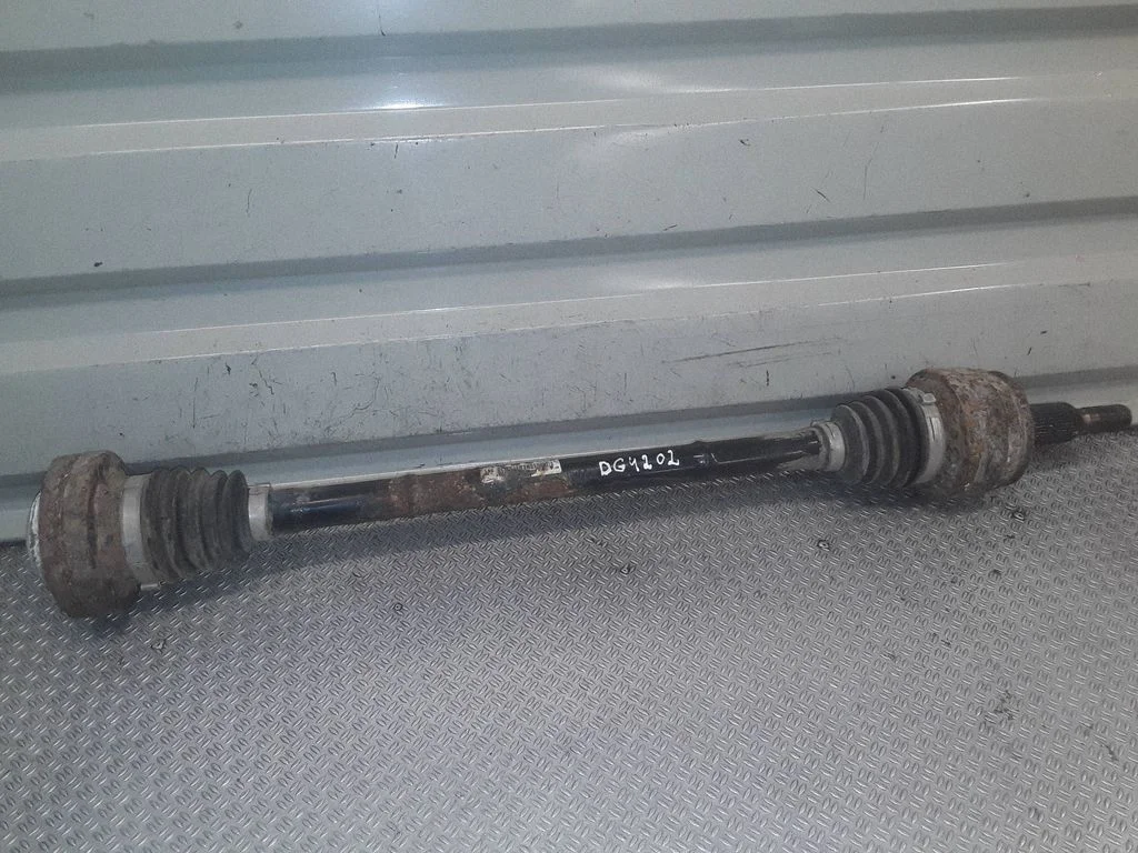 Rear driveshaft – Volkswagen Transporter - Caravelle T5 (2003-2015)