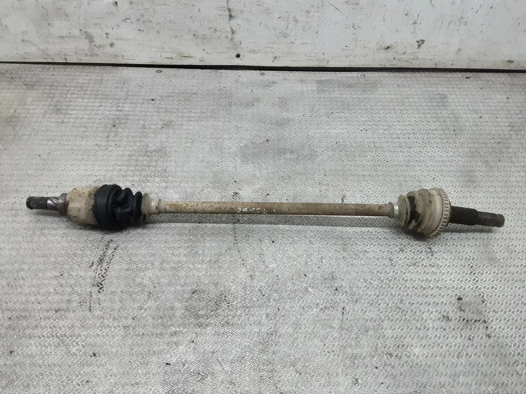 Rear driveshaft – left