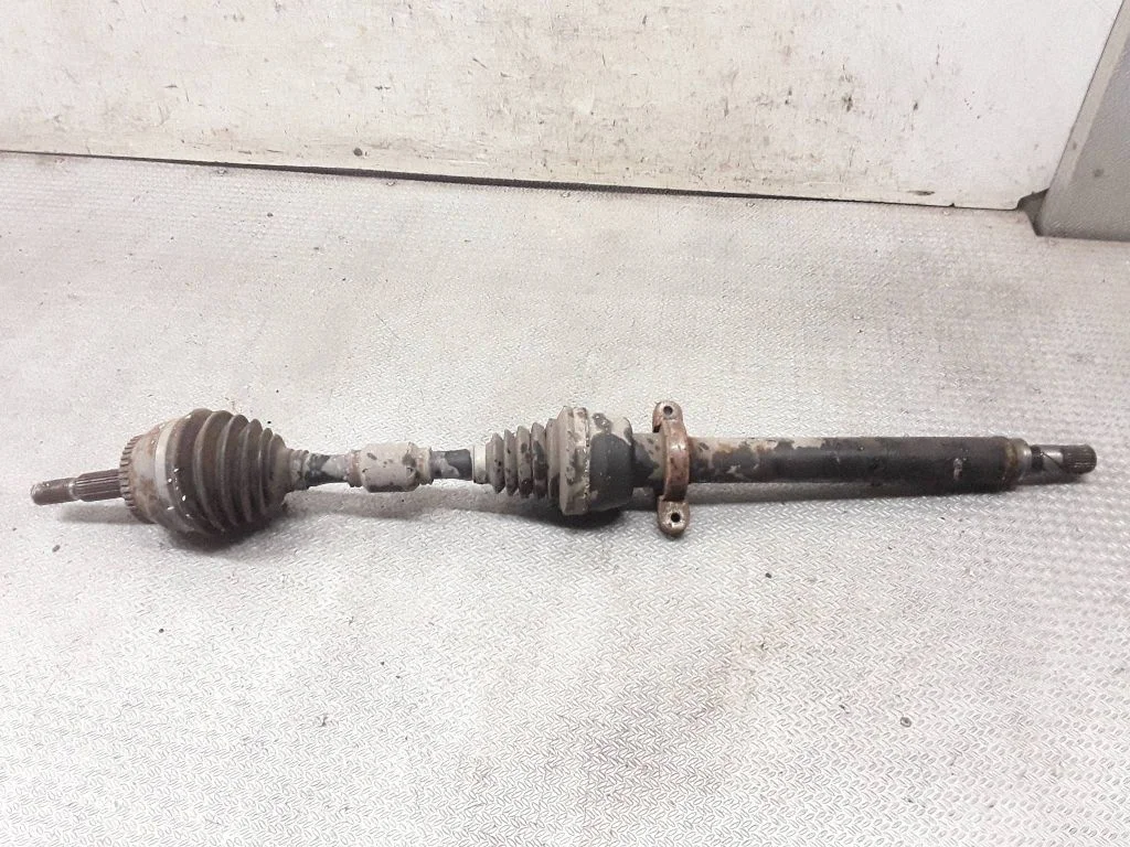 Front driveshaft – right
