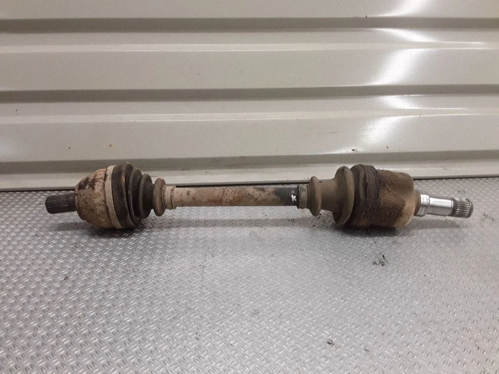 Front driveshaft – front left