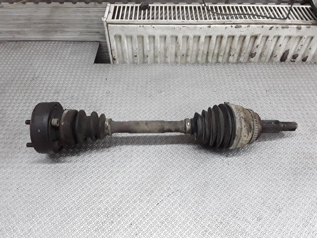 Front driveshaft – Toyota Previa (XR30, XR40) II (2000-2006)
