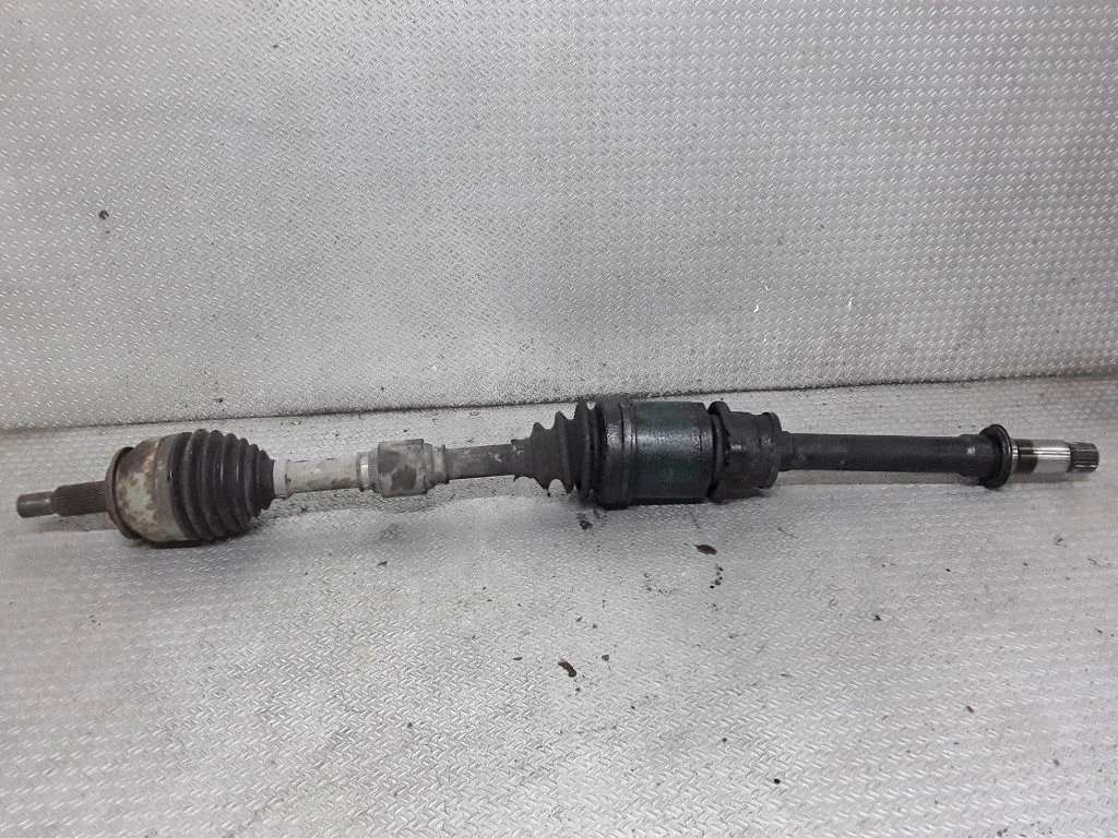 Front driveshaft – Mitsubishi Grandis (2003-2011)