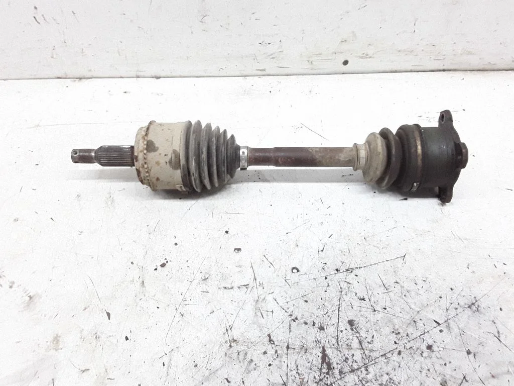 Front driveshaft – Mitsubishi Pajero Sport I (1996-2008)